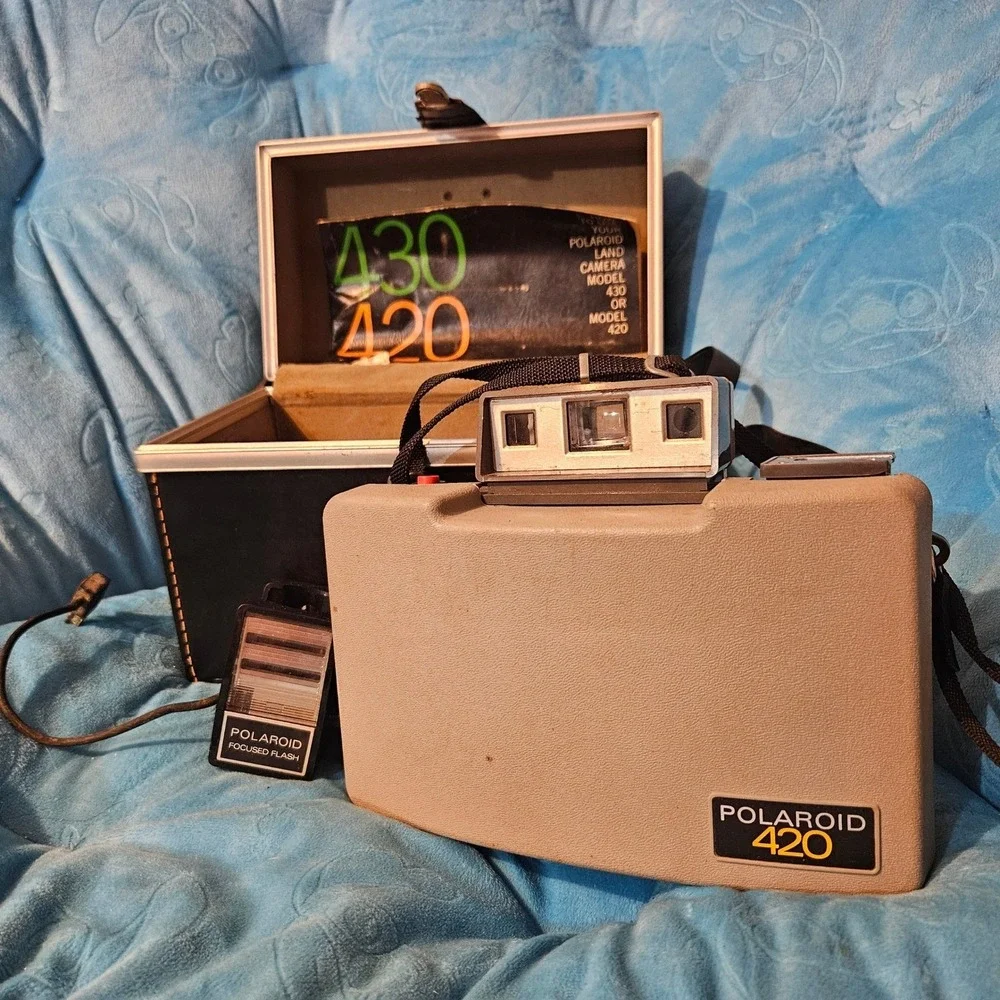 Vintage Polaroid Land Camera Model 420 Instant Camera‎ w/ Case & Manual Untested